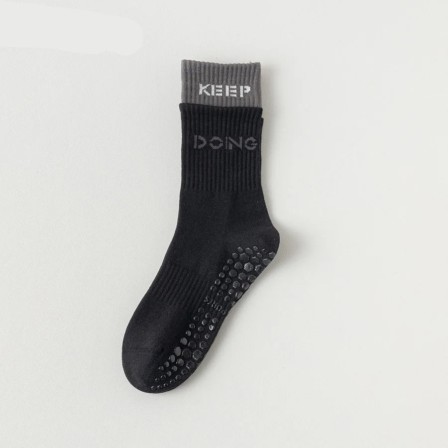 4 Pairs yoga socks, children's mid length socks, non slip silicone trendy fitness socks, Pilates cross-border sports socks